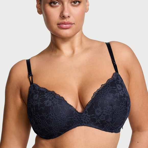 New VICTORIA'S SECRET
Sexy Tee Wireless Smooth Push-Up Bra - Picture 1 of 5